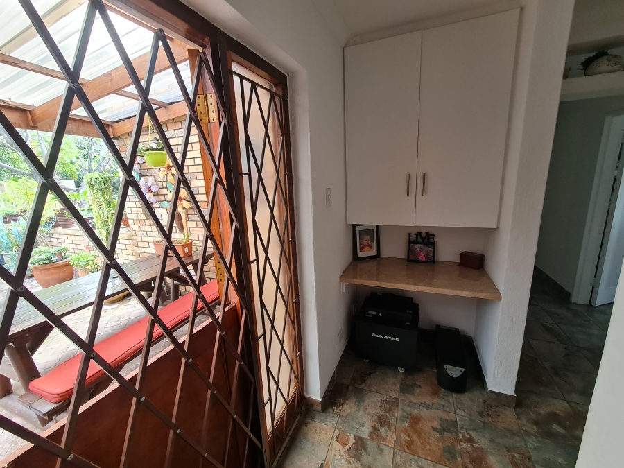 4 Bedroom Property for Sale in Ferreira Town Eastern Cape